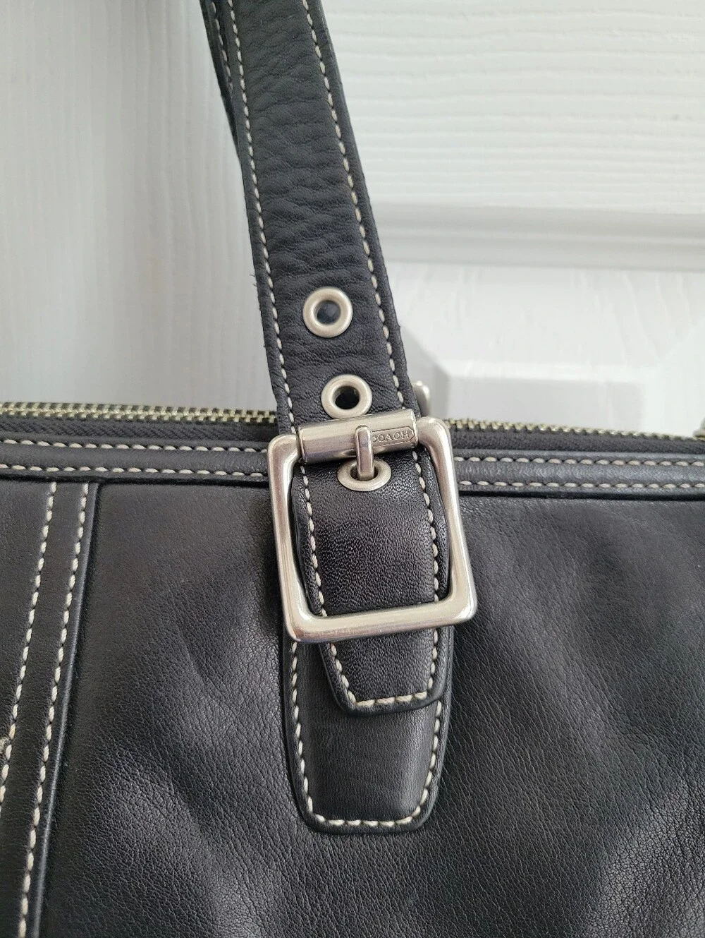 Coach Legacy 9545 Vintage Black Leather Zip Top Satchel Tote Bag Y2K Buckle